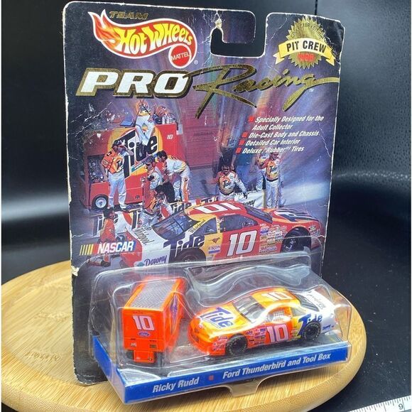 Hotwheels Pro Racing Ricky Rudd NASCAR car and rolling toolbox from 1998 NIOB - Picture 3 of 7